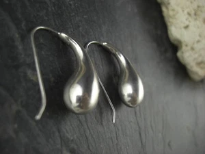 Ohrringe rhodiniert Tropfen Tropfenform organisch 925 Sterling Silber - Picture 1 of 2