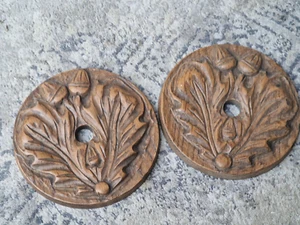 2x alte Eichenlaub Schnitzerei mit Eichenblätter antik Eiche Zierelemente rund - Picture 1 of 8