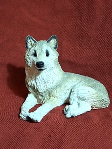 Wolf FIGURINE STONE CRITTERS Young Wolf sitting 3 1/4" high Rare SC-405 - Picture 1 of 16