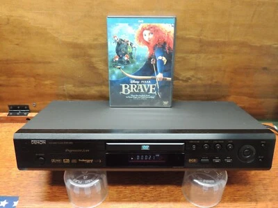 ESTATE Denon DVD-900 Dolby Digital MP3 Audio DVD Video CD player - Image 1 of 3