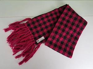 Sciarpa vintage C&A rosa nera 100% acrilico a quadri nappa - Foto 1 di 3