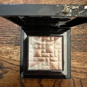 Bobbi Brown Highlighting Powder #Pink Glow 0.28oz 8g - Picture 1 of 8