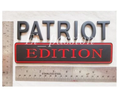 EDICIÓN PATRIOT Negro Ajuste Universal Camión Guardabarros Lateral Logo EMBLEMA PERSONALIZADO Letras Foto 1 de 4