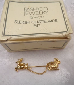 Vtg AVON Fashion Jewelry ~ SLEIGH CHATELAINE PIN ~ 1983 copyright - Picture 1 of 5
