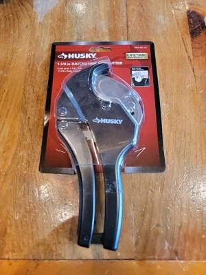 Husky 1-1/4 in. PVC, CPVC, PP, PEX and PE piping Plumbing Ratcheting PVC Cutter - Image 1 of 2