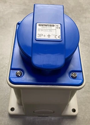 GEWISS GW62416 10° ANGLED SURFACE-MOUNTING SOCKET-OUTLET IP44 - 3P+E 32A 250V 9H - Image 1 of 4