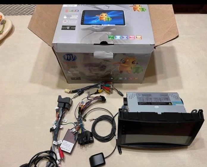 Autoradio Android per Mercedes Classe A-B-Vito-Viano -Octacore 4GB 64GB -Camera - Immagine 1 di 1