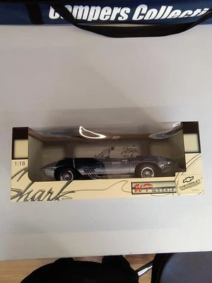 【Mini Car】 UT MODELS 1/18 CHEVROLET CORVETTE MAKO S Chevrolet Corvette Mako - Image 1 of 4