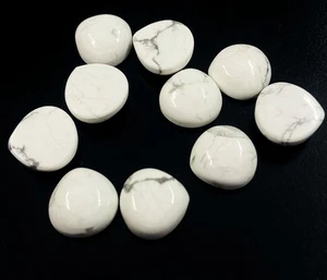 Natural Howlite Heart Cabochon 8mm–20mm AAA Grade Loose Gemstones - Picture 1 of 10