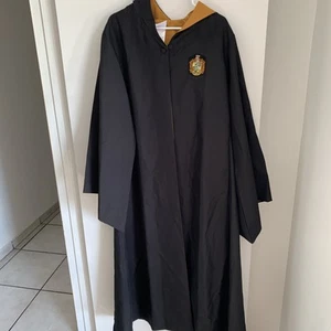 Wizarding World of Harry Potter Hufflepuff 2XL Robe Japan Universal Studios Rare - Picture 1 of 20