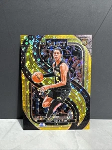 Panini Select 2024-25 - Premier Level Cody Williams #172 Gold Prizm (RC) #08/10 - Imagen 1 de 2