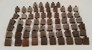 Knape & Vogt 256 Bronze Toned Adjustable Steel Shelf Support Clips, Lot Of 65 - Picture 1 of 2