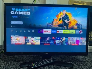 24" LG FREEVIEW BUILT IN HD READY LED TV MONITOR WITH ORIGINAL STAND & REMOTE - Picture 1 of 5