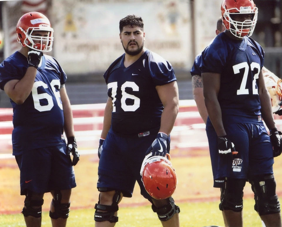 WILL HERNANDEZ UTEP MINERS FOOTBALL 8X10 SPORTS PHOTO (JJ) - Image 1 of 1
