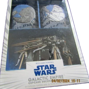 Star Wars Galactic Empire Cupcake Decoration Kit 24 Paper Liners 24 Toppers NEW - Picture 1 of 9