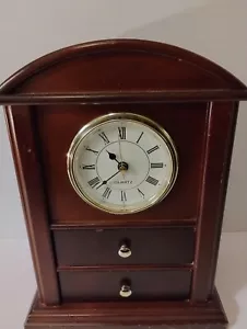 Howard Miller Mantle 2 Cajones Recuerdo Joyero Reloj Cuarzo -Como Nuevo - Imagen 1 de 11