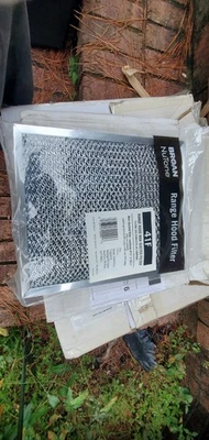 Broan  Neutone 41f Hood Filters 5 Pieces - Image 1 of 4