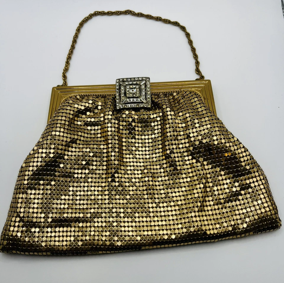 Malla dorada Art Deco Whiting & Davis vintage de 1920 con cierre de cristal Foto 1 de 4