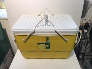 70er Vintage Kunststoff Squirt Soda Pop Iglu Kühler - Bild 1 von 7