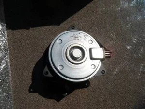 honda jazz city 2009-12 radiator fan motor new genuine honda - Picture 1 of 1