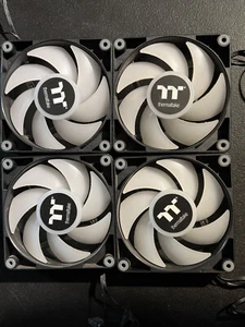(4) Thermaltake CT120 ARGB Sync PC Cooling Fan 12V 0.30A 120mm - Photo 1/3
