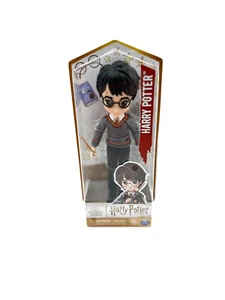 Wizarding World Harry Potter 8 Zoll Puppe Actionfigur mit Zauberstab Kleidung beweglich - Bild 1 von 9