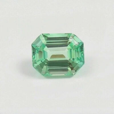 AAA Natural Green Ceylon Parti Sapphire Loose Radiant Cut Gemstone Cut 4.10 CT - Image 1 of 4