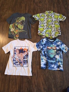 Boys T Shirt Lot Dinosaurs Size 7/8 - Picture 1 of 2