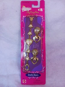 VINTAGE 1998 BARBIE "MY VERY OWN JEWELRY BASICS" - GOLD/WEISS ARMBAND/OHRRINGE - Bild 1 von 11
