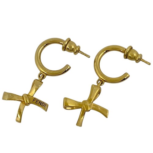 Orecchini FENDI motivo nastro swing logo orecchini placcati oro donna