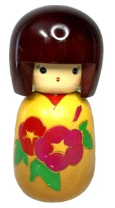 Kokeshi Puppe Kreativ Kokeshi Blumenkalender Handbemalt & Geschnitzt Made in Japan - Bild 1 von 10