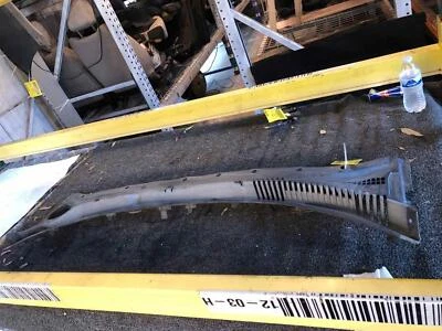 Lincoln LS 2006 sedán marco del parabrisas delantero cubierta del panel de moldura del limpiaparabrisas cubierta de la rejilla Foto 1 de 4