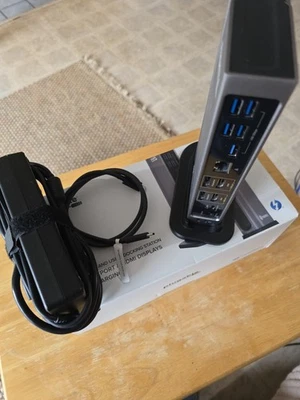 Plugable TBT3-UDZ Thunderbolt 3 Universal Docking Station - Image 1 of 4