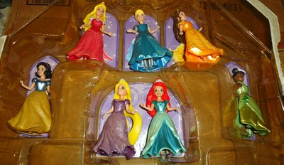 Lot of 7 Magic Clip Princess Dolls w Dresses Tiana Rapunzel Belle Cinderella - Image 1 of 4