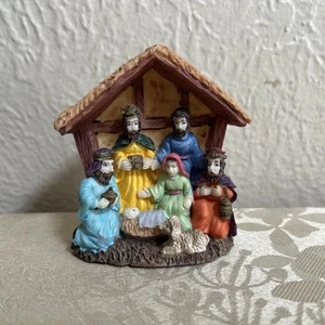 Resin Nativity Birth of Jesus Vintage 3.25" Figurine Christmas e - Picture 1 of 6