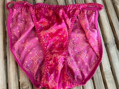 BRAGAS DE BIKINI VINTAGE SATINADAS talla 7 Foto 1 de 2