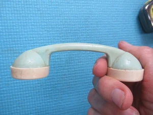 Vintage Plakie? Kunststoff Zelluloid Baby Rassel - Telefon 4 1/4" - Bild 1 von 7
