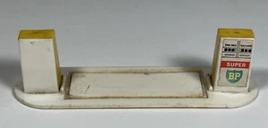 Vintage 60's Lesney Matchbox BP Service Station MG-1 Gas Pumps Part England - Picture 1 of 9