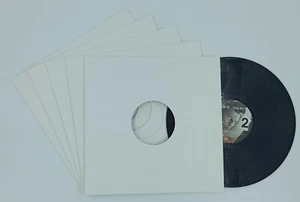 LOT DE 100 POCHETTES EXTERIEURES EN CARTON BLANCHES POUR VINYLES 33T 33 TOURS! - Foto 1 di 1