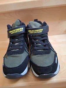 Sketchers Adventure, Knöchelturnschuh, Junge, schwarz/grün, Gr.34, Waterproof - Bild 1 von 3