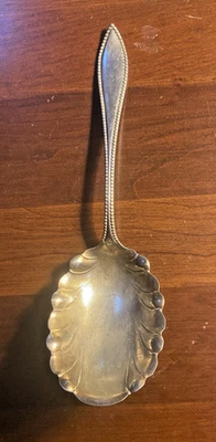 Antigua cuchara para servir 1847 Rogers Bros A1 bayas/cazuela chapada en plata Foto 1 de 4