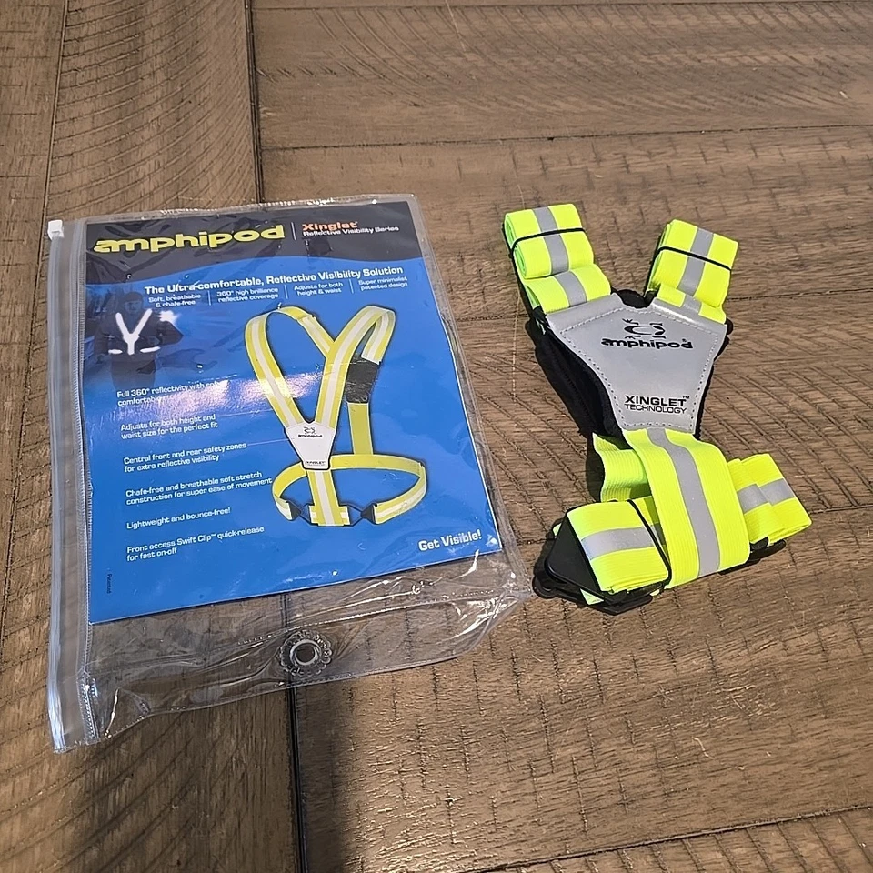 Amphipod Xinglet Reflective One Size Vest Bright Green One Size - Image 1 of 2