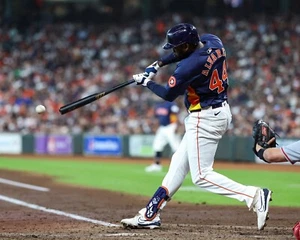 Foto de béisbol Yordan Álvarez Swinging Action Houston Astros 8x10 MLB - Imagen 1 de 1