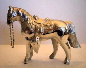 Statua cavallo argento lucido premio carnevale metallo vaso vintage anni 50 60 EXC - Foto 1 di 9