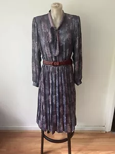 Vintage 1960’s striped leaf pattern pleated long midi dress size 12 - Picture 1 of 11