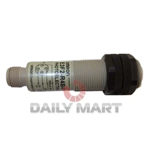 New In Box OMRON E3F2-R4B4-P1 Photoelectric Switch Sensor 12-24VDC - Picture 1 of 2