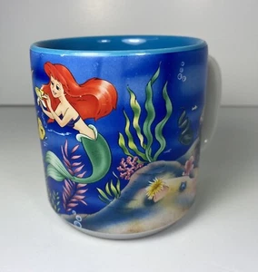 Taza de café Little Mermaid Ariel 1989 Disney clásicos animados parques temáticos/resort - Imagen 1 de 7