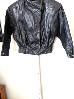 Chaqueta de cuero Berman's para mujer talla 10 forro con cremallera 2 bolsillos forrados para las manos negra Foto 1 de 4