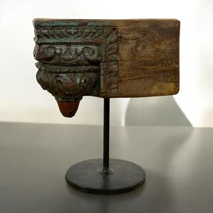 Vintage Indian Teak Pillar Fragment Sculpture, Hand Carved Architectural Salvage - Picture 1 of 4