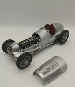 CMC Mercedes Benz W125 1937 flecha de plata nº4, modelo de coche escala 1:18 interior rojo - Imagen 1 de 13